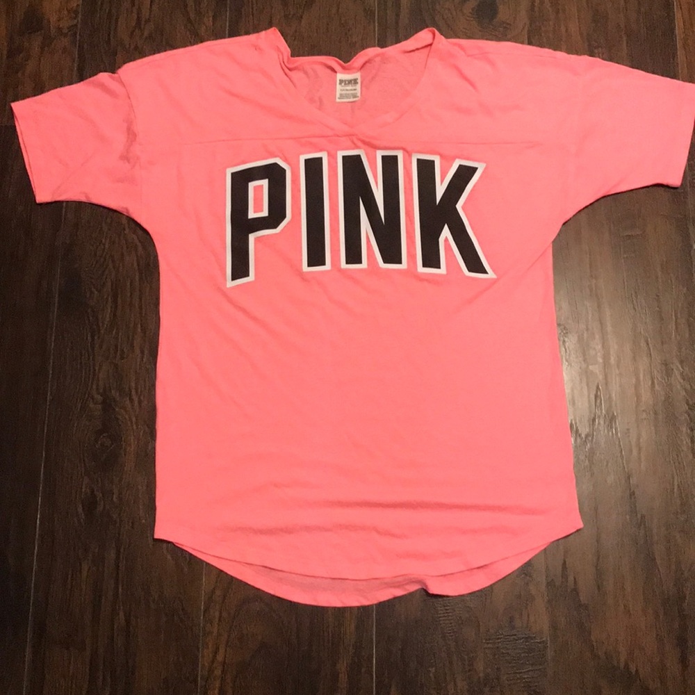 Pink tee